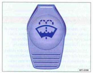 Fig. 82 Dans le compartiment-moteur : bouchon du réservoir de liquide de lave-glace.