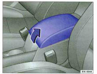 Fig. 102 Rangement dans l'accoudoir centrai avant.