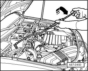 Recherche de défauts d'étanchéité sur le circuit frigorifique avec le détecteur de fuites -VAS 6196- ou le détecteur de fuites -VAS 6201- ou un modèle ultérieur