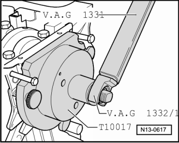 D - Cible : emmanchement sur le flasque de vilebrequin avec le dispositif de montage -T10017