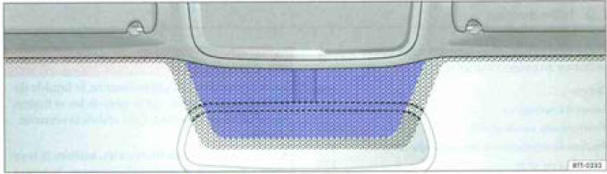 Fig. 76 Pare-brise réfléchissant avec fenêtre de communication (surface bleue).